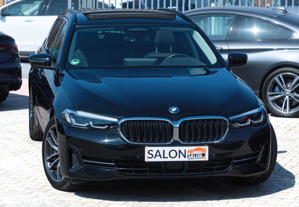 BMW Seria 5 530e sport - 28