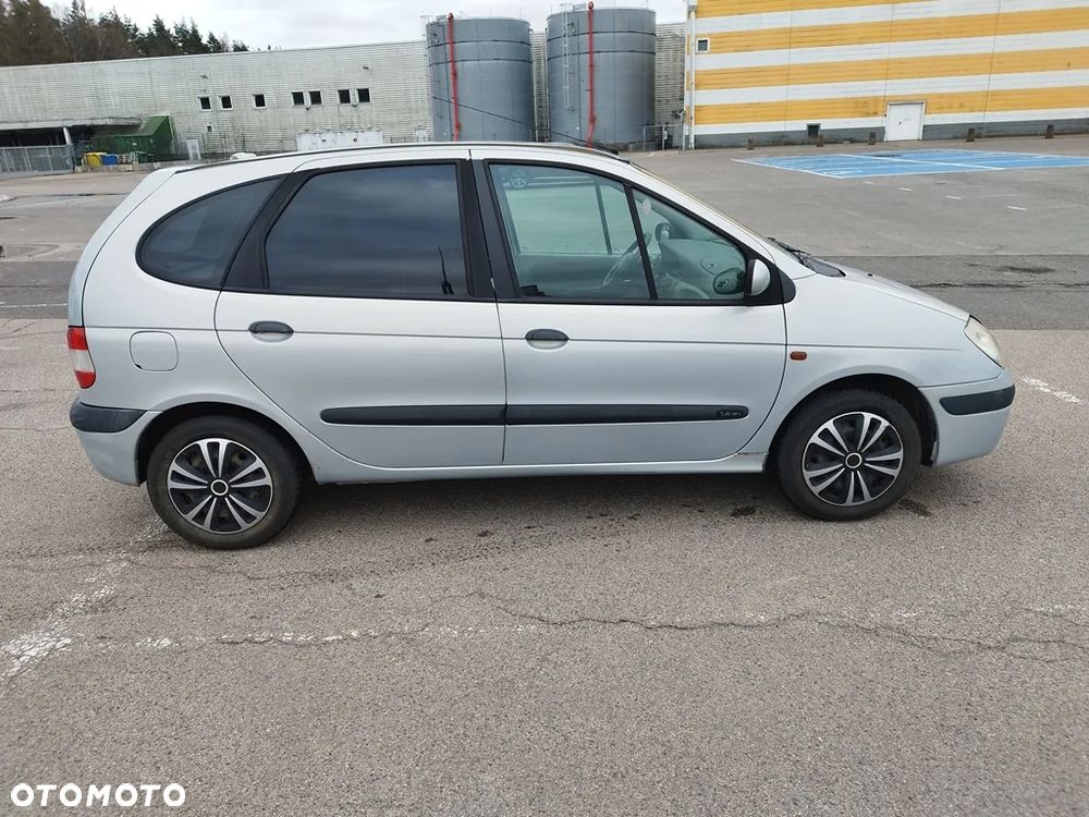 Renault Scenic Megane 1.4 RN 16V - 4