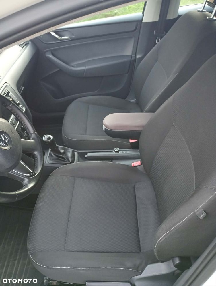 Skoda RAPID - 9