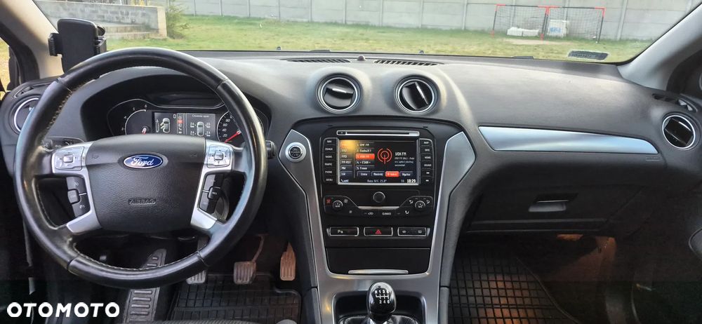 Ford Mondeo 2.0 TDCi Titanium - 10