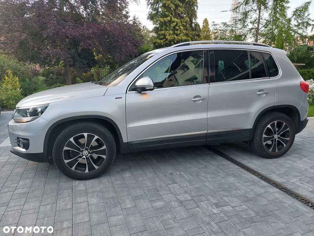 Volkswagen Tiguan 1.4 TSI BlueMotion Technology Lounge Sport & Style - 4