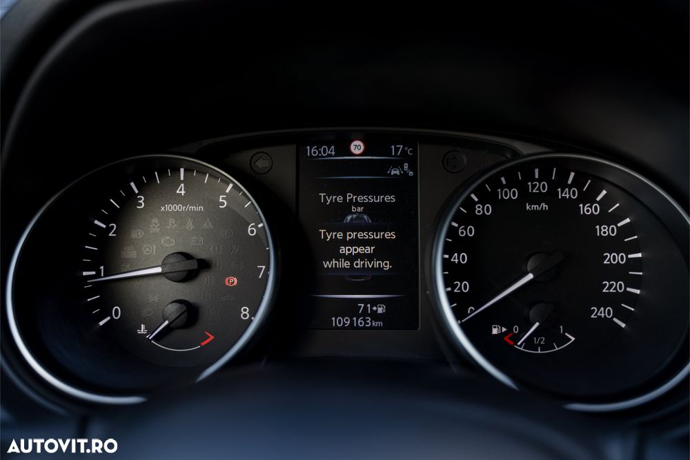 Nissan Qashqai 1.6 DIG-T TEKNA+ - 32