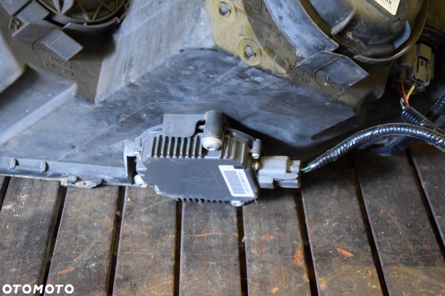 Honda Civic VIII UFO 06-11 Lampa przednia prawa XENON EU TOP STAN 0301226272 33100-SMG-G122-M1 - 13