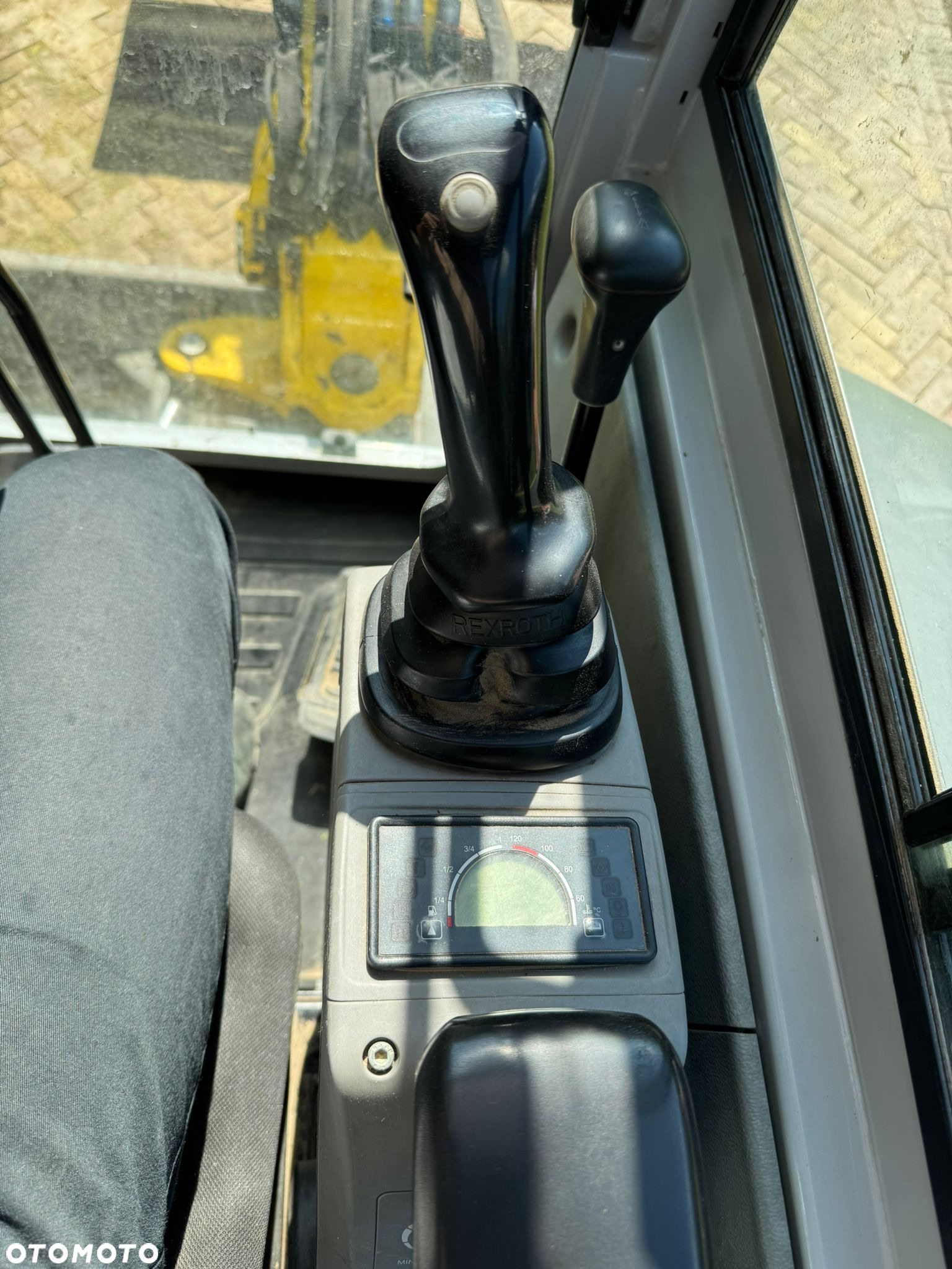 Wacker Neuson EZ26 - 7