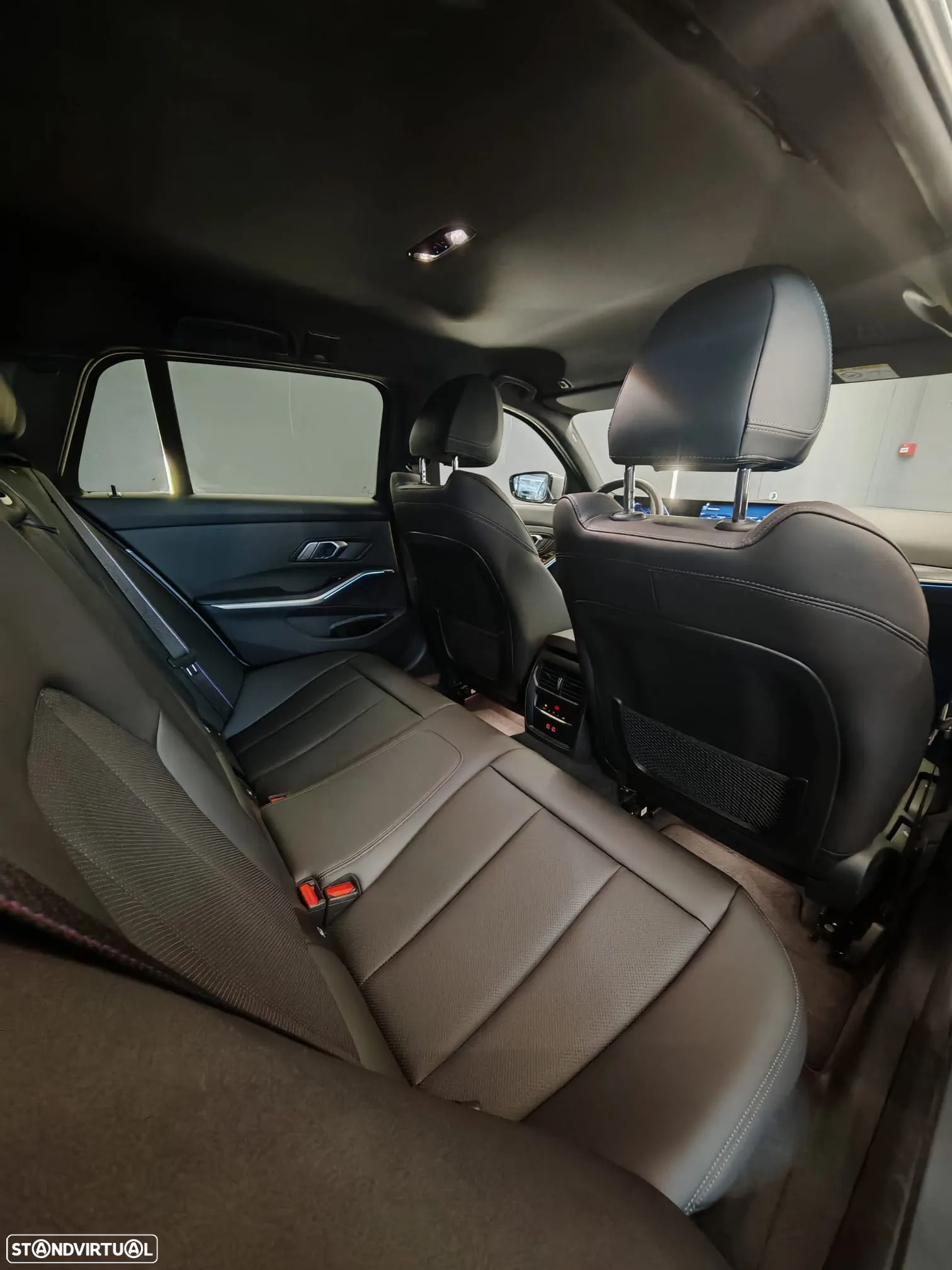 BMW 330 e Touring xDrive Aut. M Sport - 16
