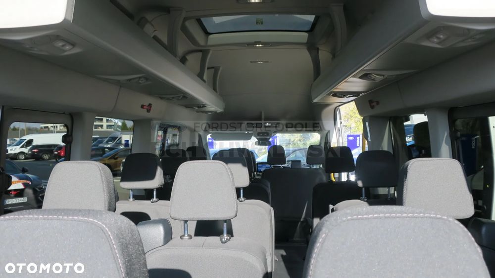 Ford Transit L4 RWD Trend - 14