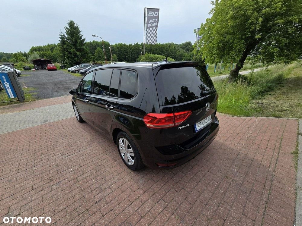 Volkswagen Touran - 7