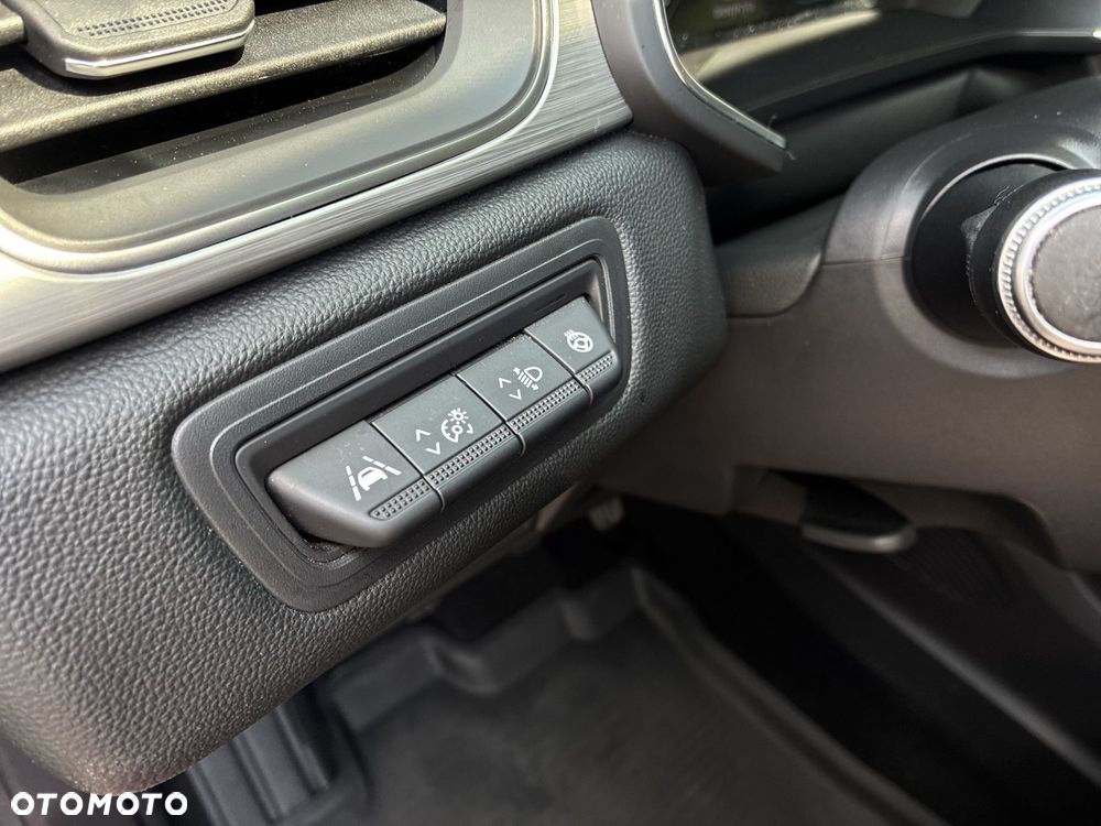 Renault Captur - 16