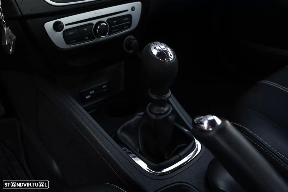 Renault Fluence 1.5 dCi Exclusive - 15