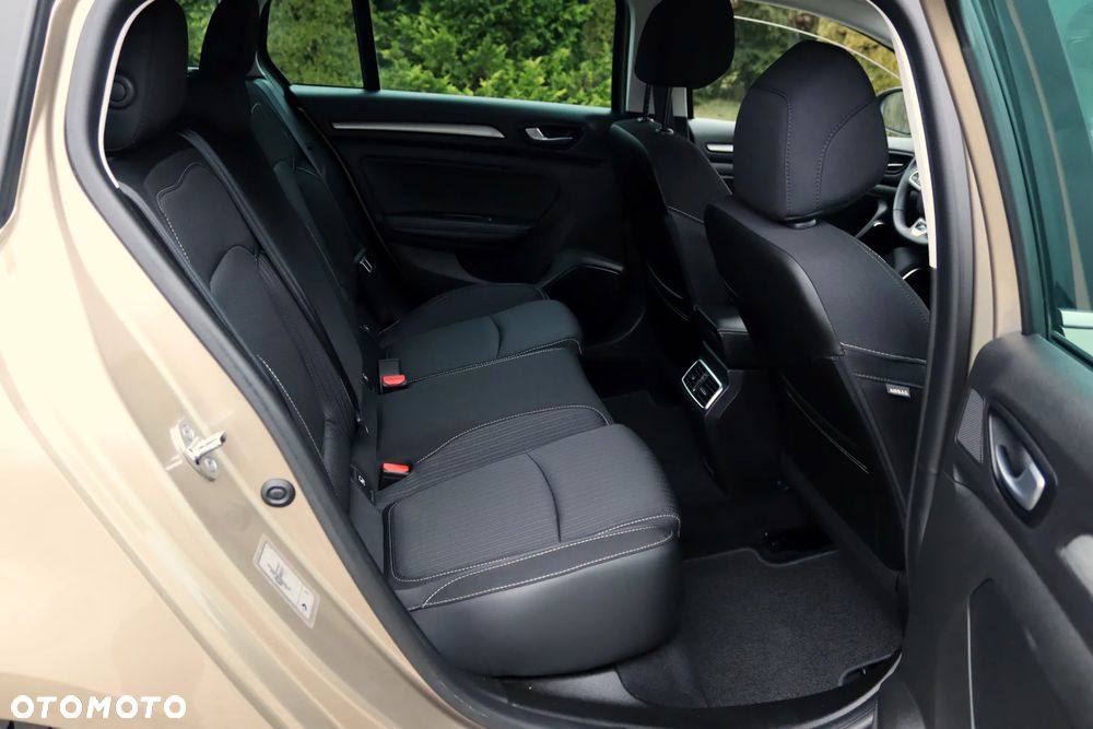 Renault Megane 1.2 Energy TCe Limited - 20