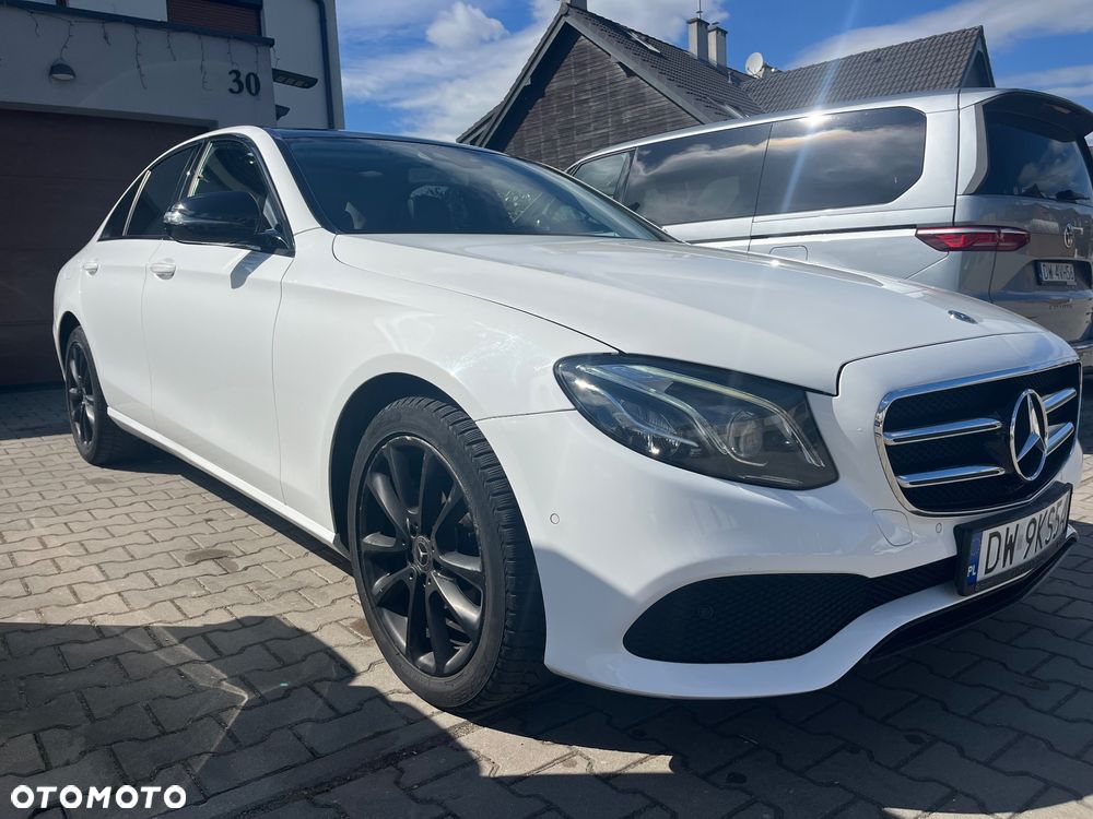 Mercedes-Benz Klasa E 220 d 4-Matic 9G-TRONIC - 3