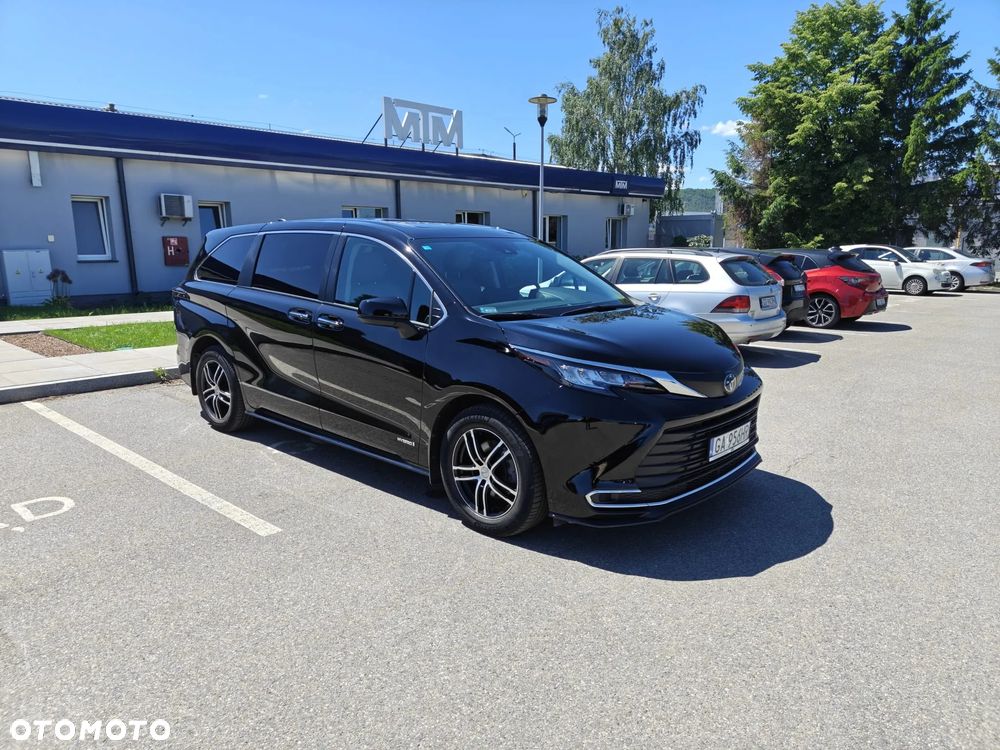 Toyota Sienna - 7
