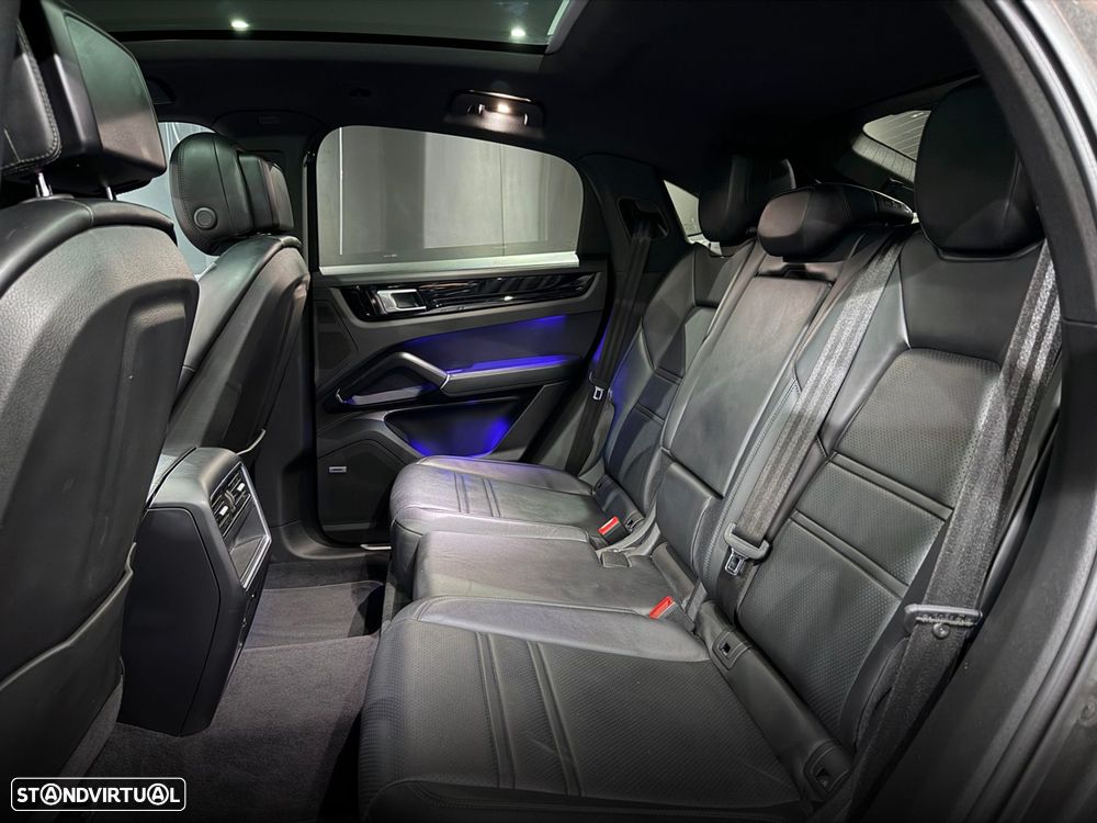 Porsche Cayenne Coupé E-Hybrid - 40