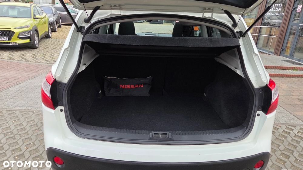 Nissan Qashqai 2.0 dCi 4 x 4 DPF tekna - 17