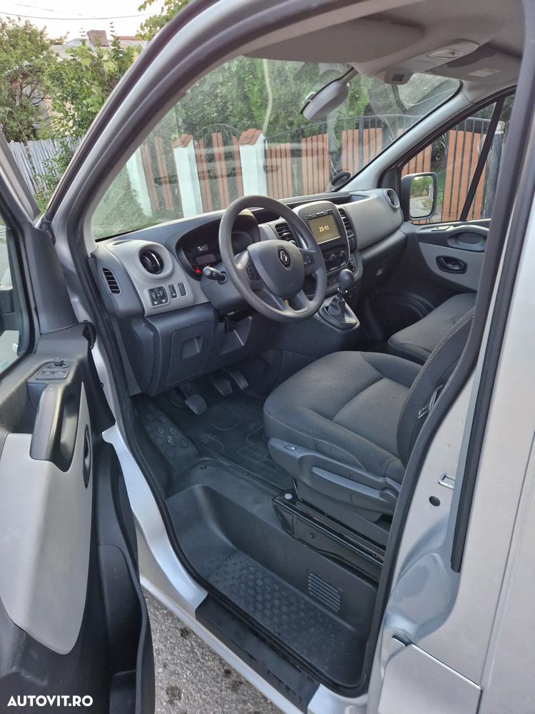 Renault Trafic - 14