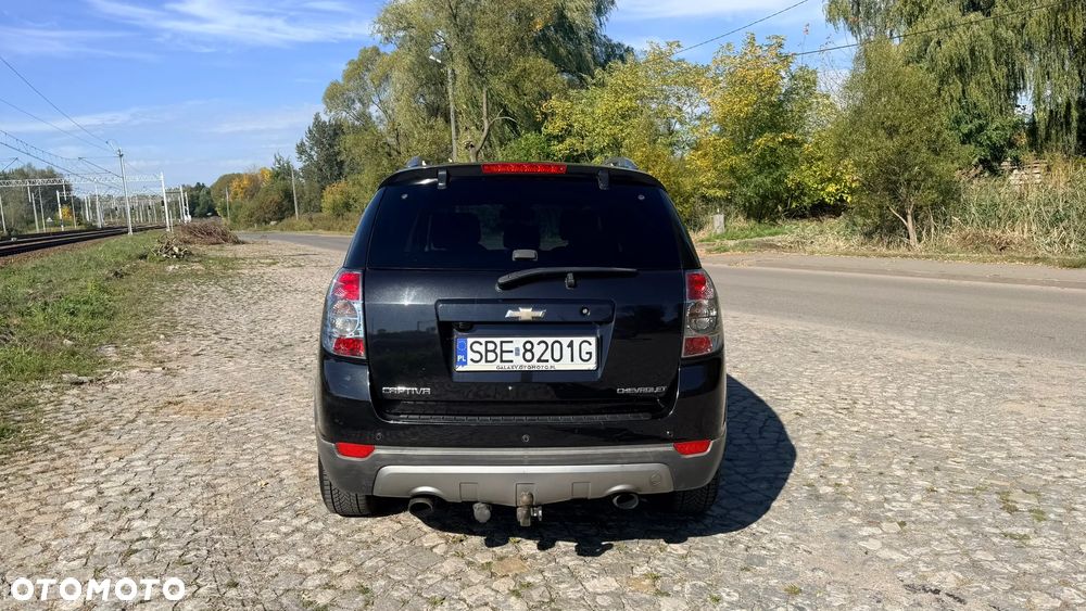 Chevrolet Captiva 2.2 d LTZ - 11