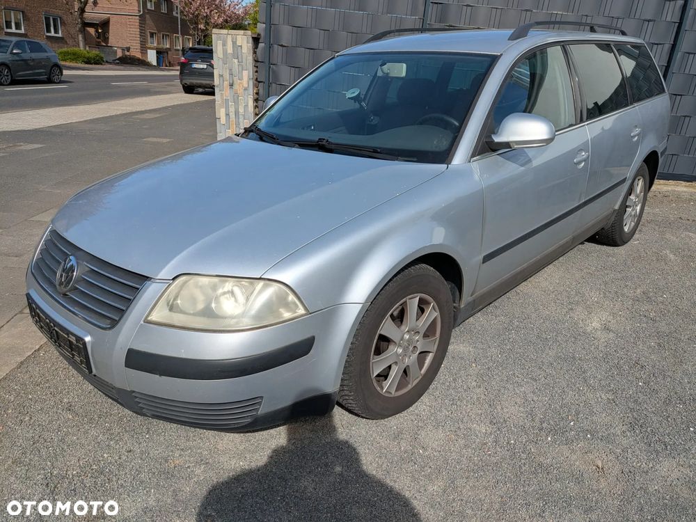 Volkswagen Passat 1.9 TDI Trendline - 1
