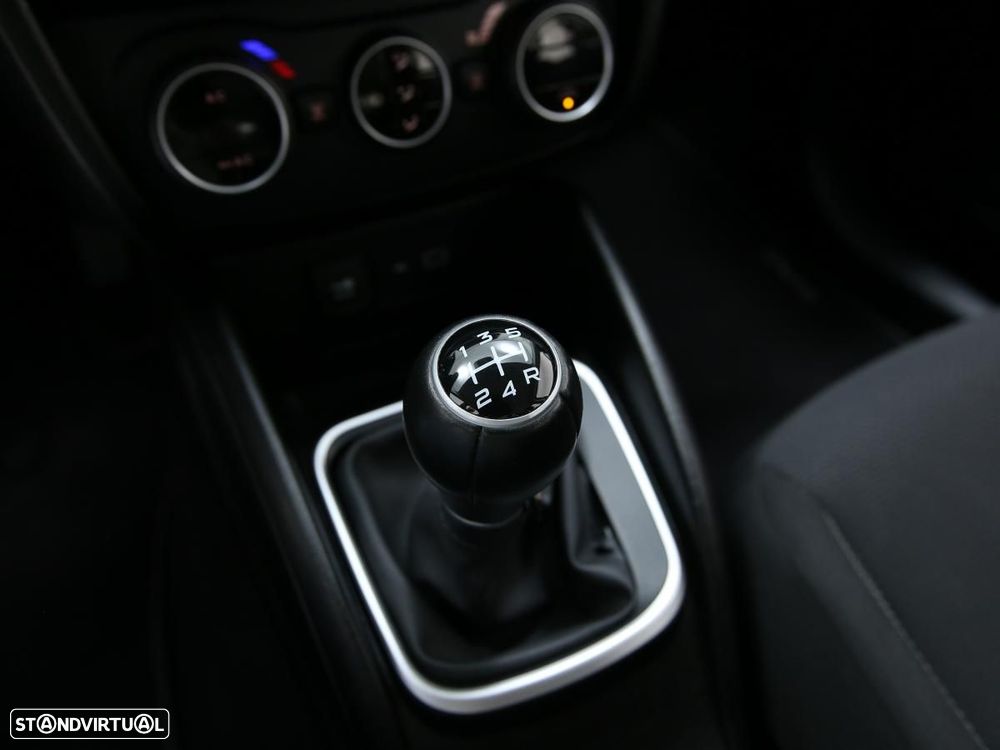 Fiat Tipo Station Wagon 1.3 M-Jet Lounge - 17