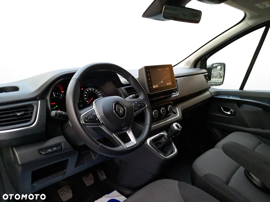 Renault Trafic - 11
