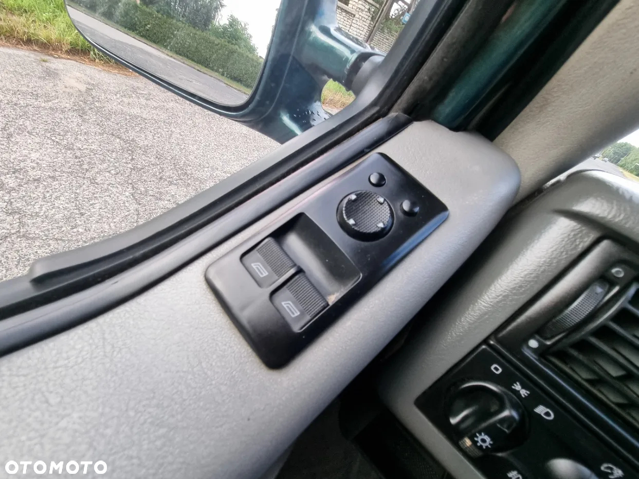 Volkswagen Multivan TDI syncro - 27