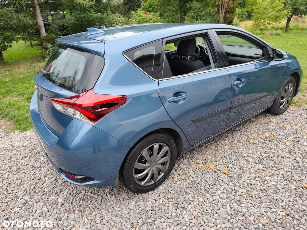 Toyota Auris 1.6 Active - 9