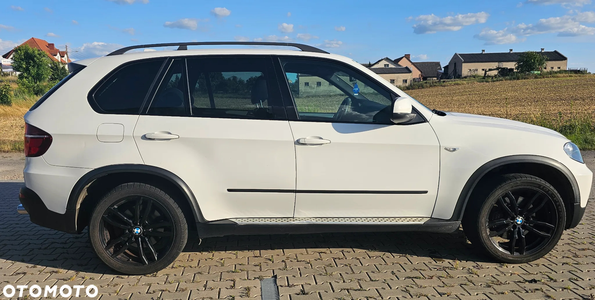 BMW X5 4.8i - 6