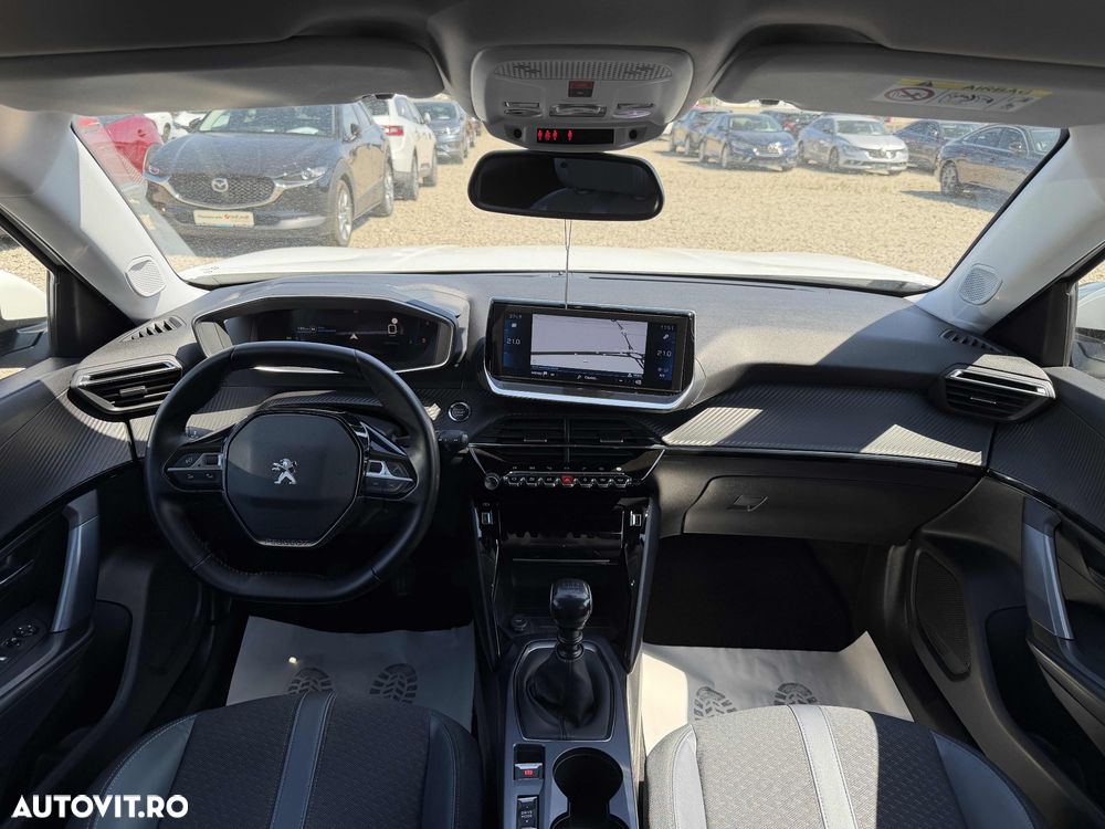 Peugeot 2008 - 7
