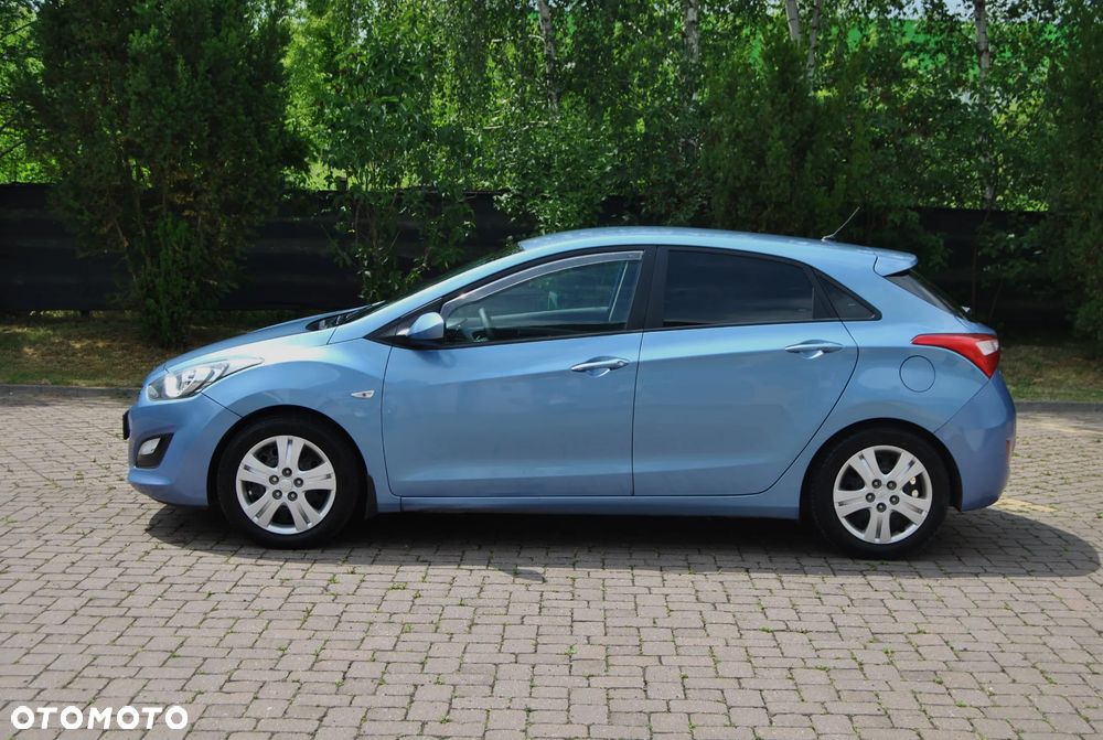 Hyundai i30 1.4 Select - 16