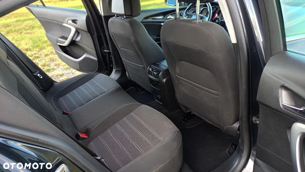 Opel Insignia 2.0 Bi Turbo CDTI 4x4 Country Tourer - 13