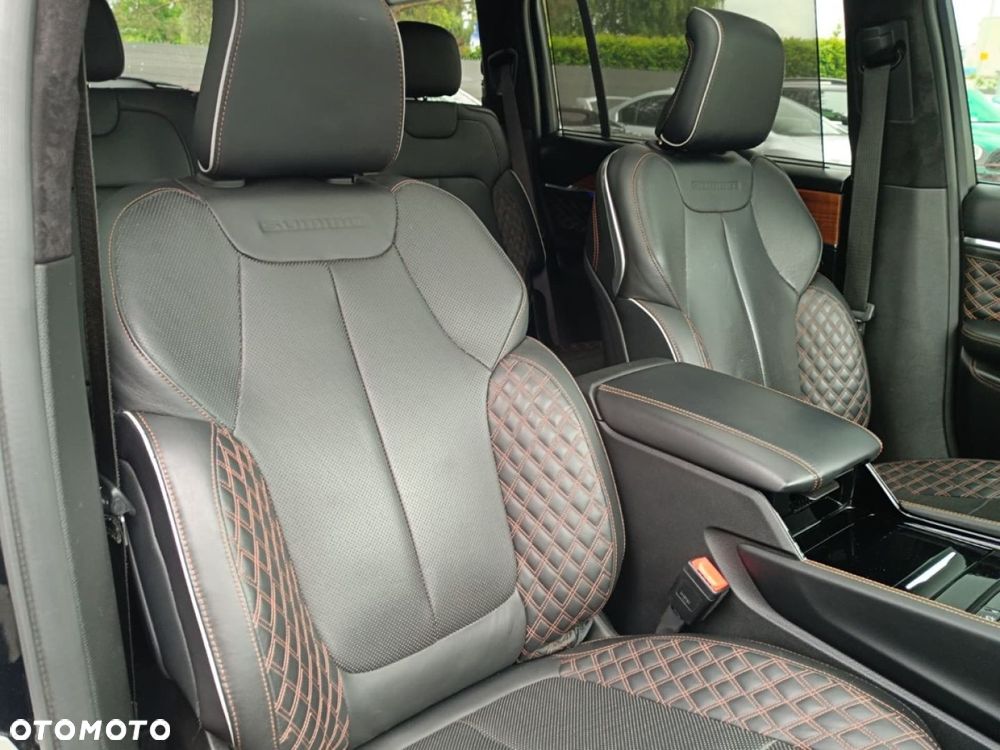 Jeep Grand Cherokee - 27