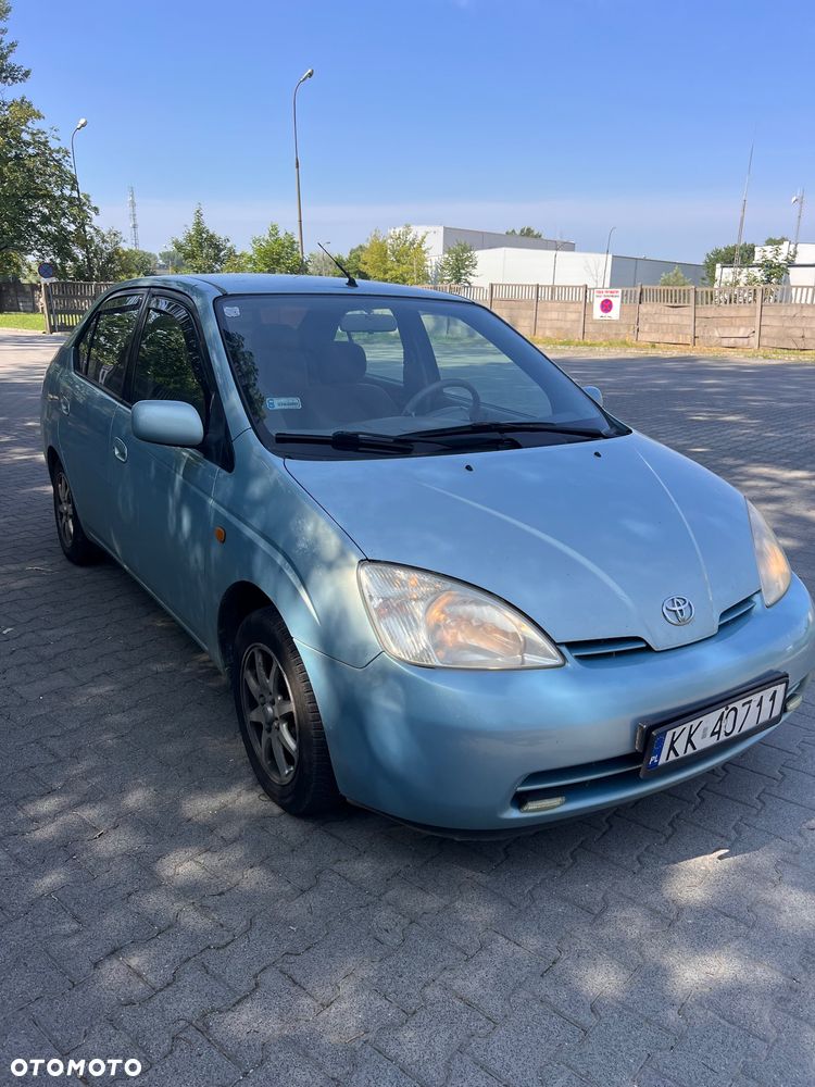 Toyota Prius - 7