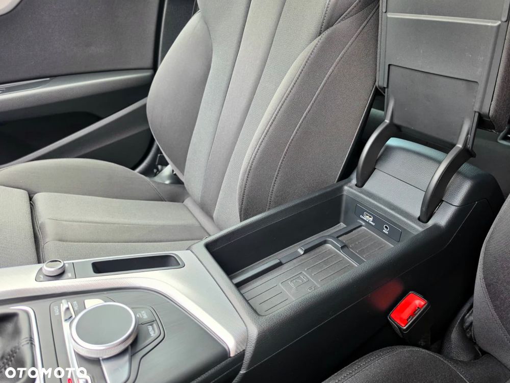 Audi A4 Avant 2.0 TDI ultra - 11