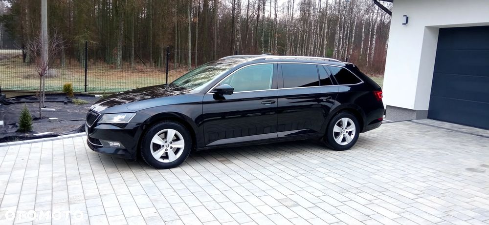 Skoda Superb 2.0 TDI Ambition DSG - 3