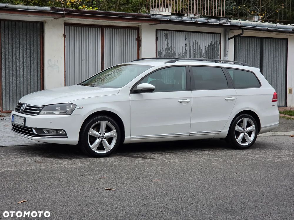 Volkswagen Passat - 4