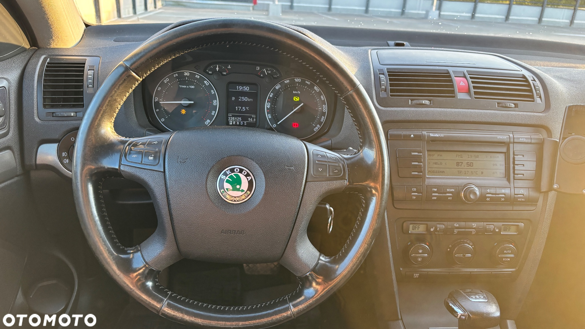 Skoda Octavia 2.0 TDI DPF DSG Elegance - 10