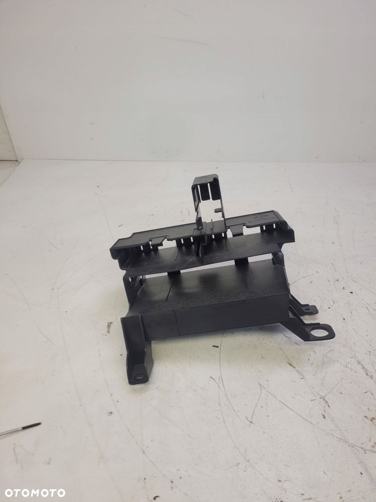 UCHWYT RAMKA TUNERU TV AUDI A6 C7 A7 4G0907392 - 1