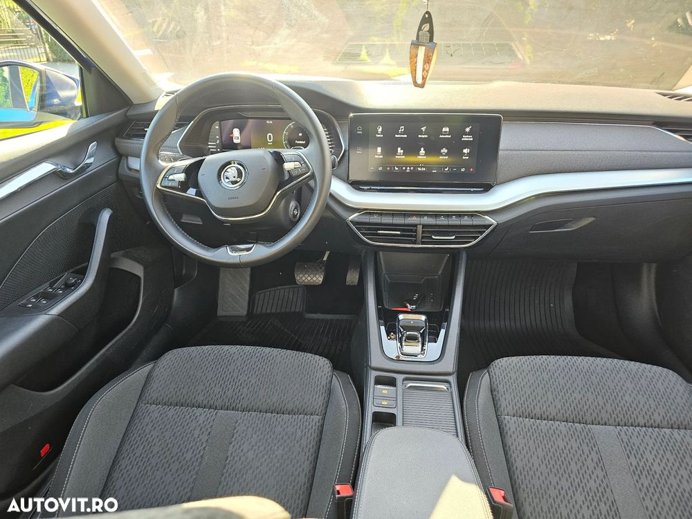 Skoda Octavia 2.0 TDI DSG Ambition - 3