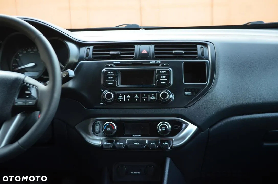 Kia Rio 1.2 Edition 7 - 24