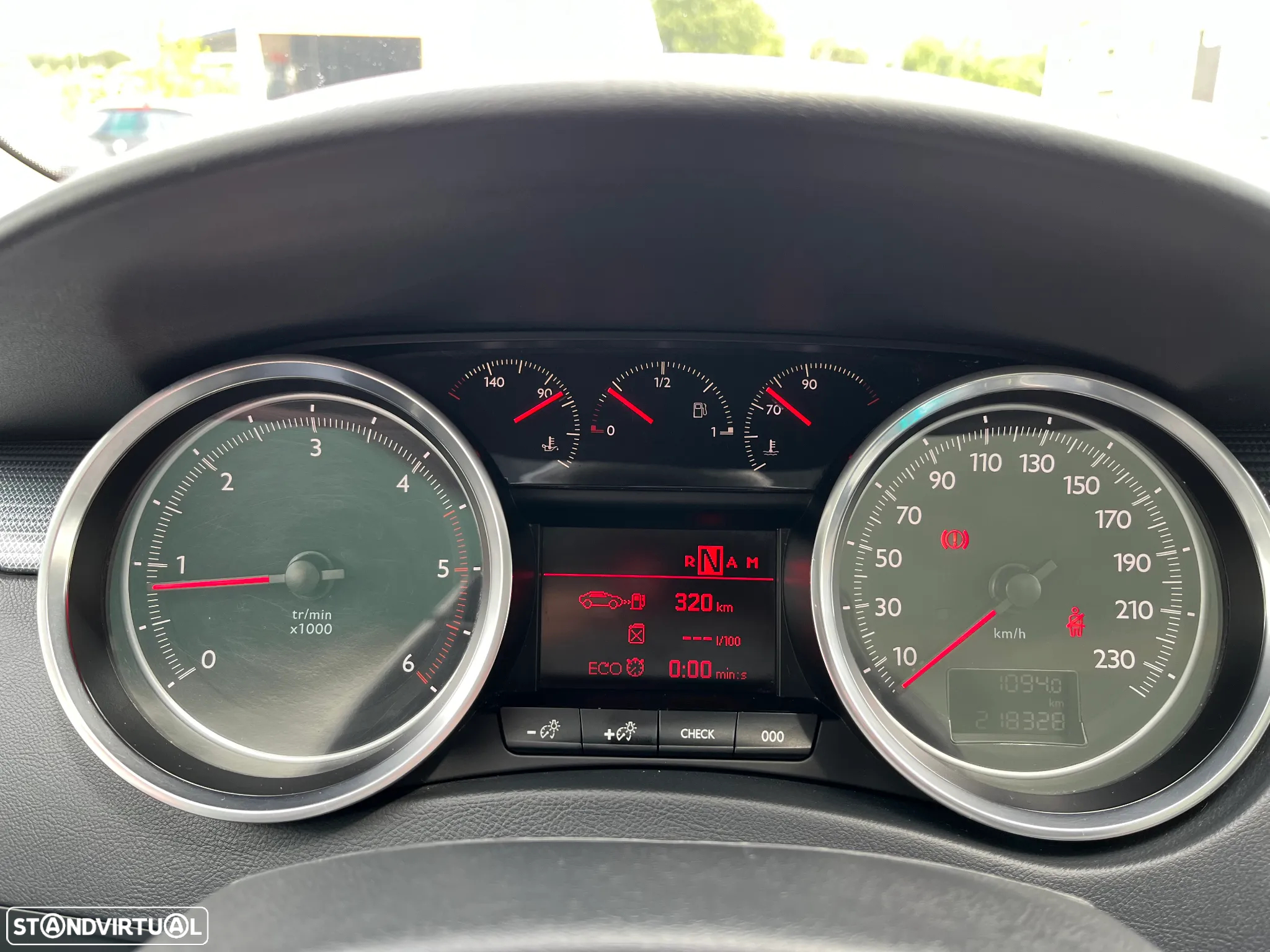 Peugeot 508 SW 1.6 e-HDi Allure 2-Tronic - 22