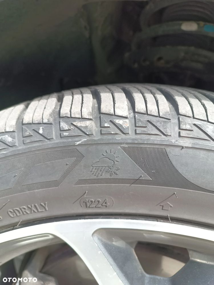 Kia XCeed - 22