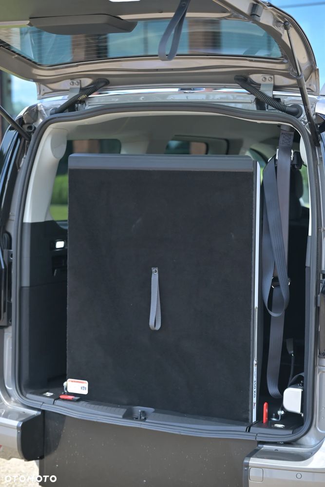 Ford Tourneo Connect Grand - 8