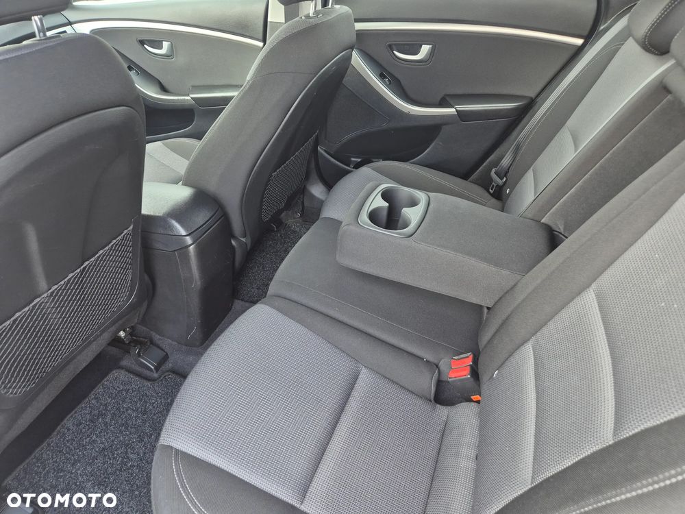 Hyundai i30 1.4 Passion - 18