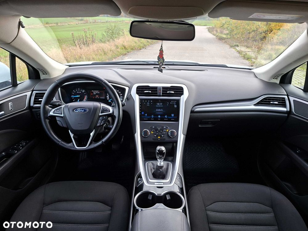 Ford Mondeo - 12
