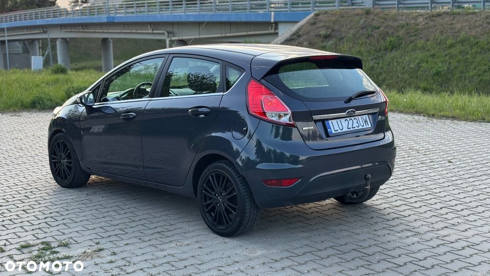 Ford Fiesta - 9
