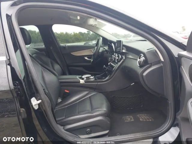 Mercedes-Benz Klasa C 300 7G-TRONIC - 5