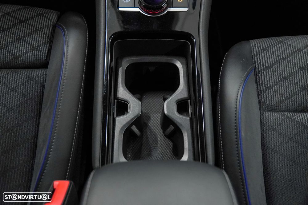 VW Tayron 1.5 TSI eHybrid R-Line DSG - 40