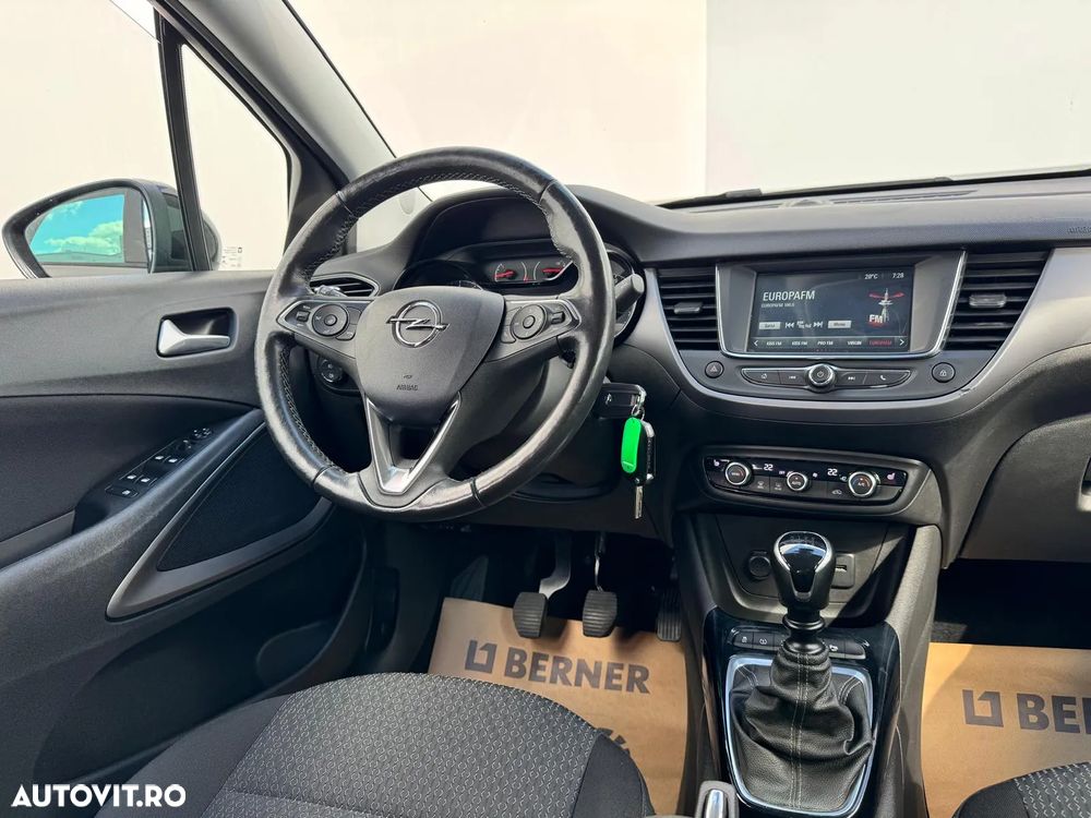 Opel Crossland - 16