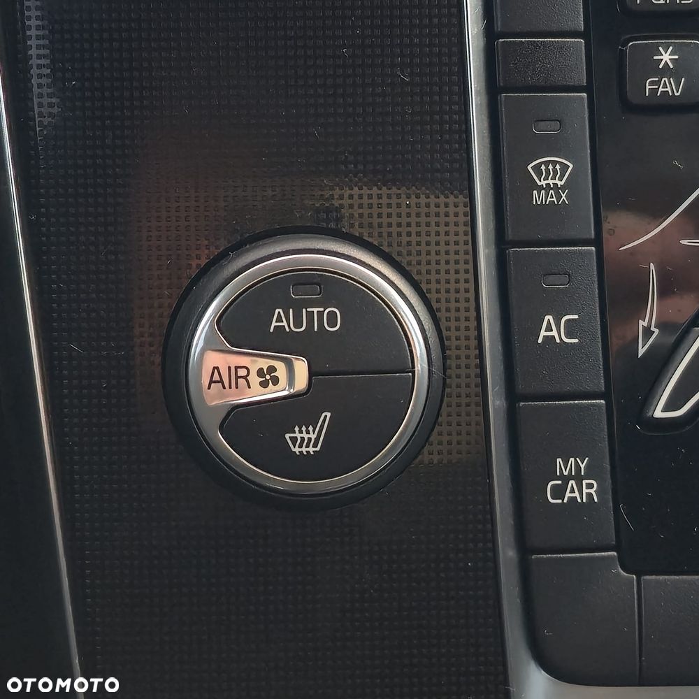 Volvo V40 D2 Drive-E Summum - 33