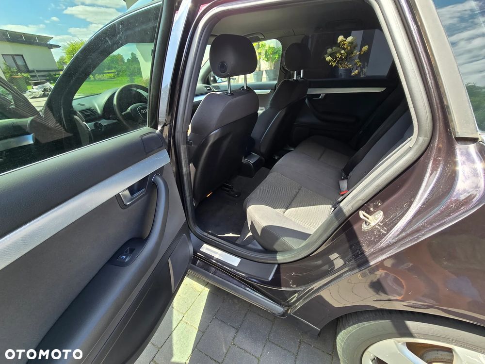 Audi A4 Avant 1.8 T - 9