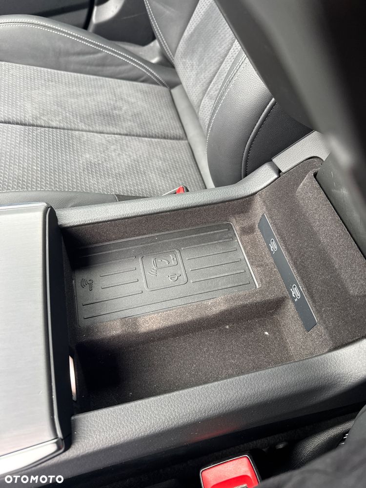 Audi A6 Avant 55 TFSI e quattro S tronic S line - 32
